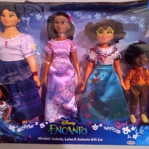 Disney's Encanto Doll Set